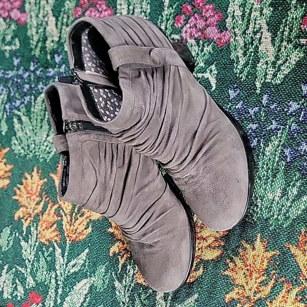 Dansko Booties size 9 or 39